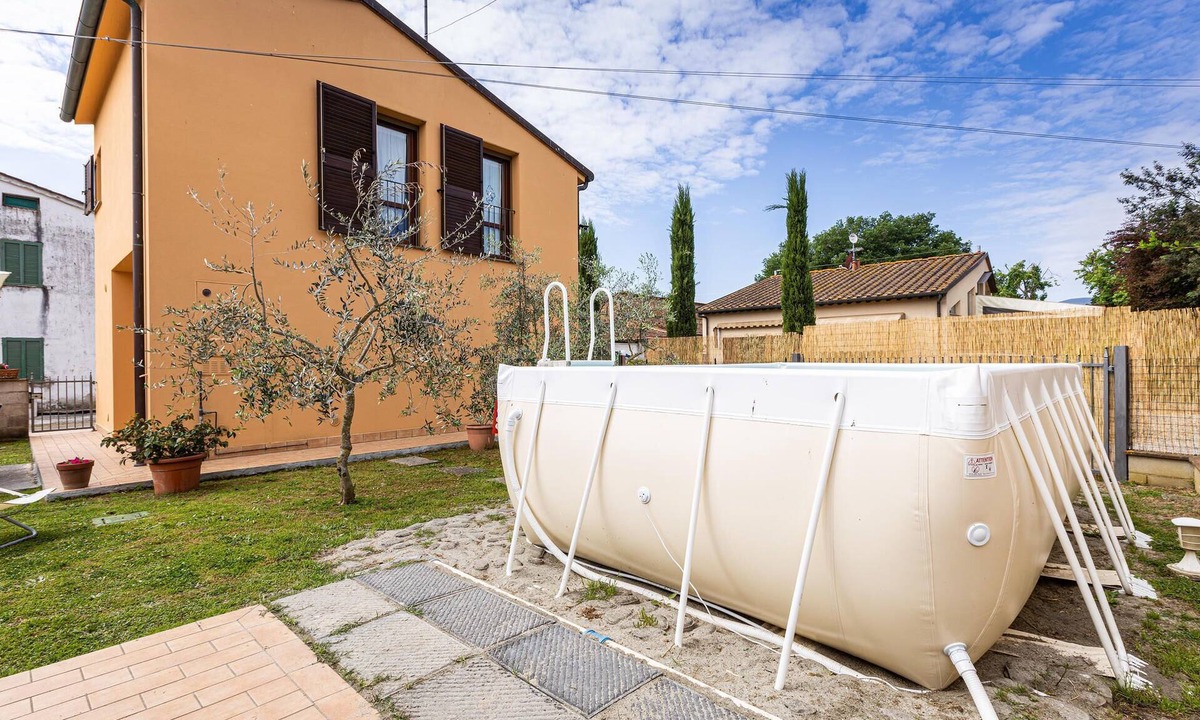 Orentano House | 2 bedroom amazing home in Orentano