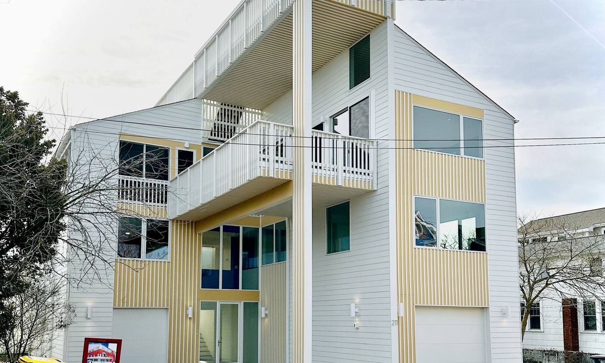 Lewes House | 211 Midland Ave - New Construction close to Lewes Beach