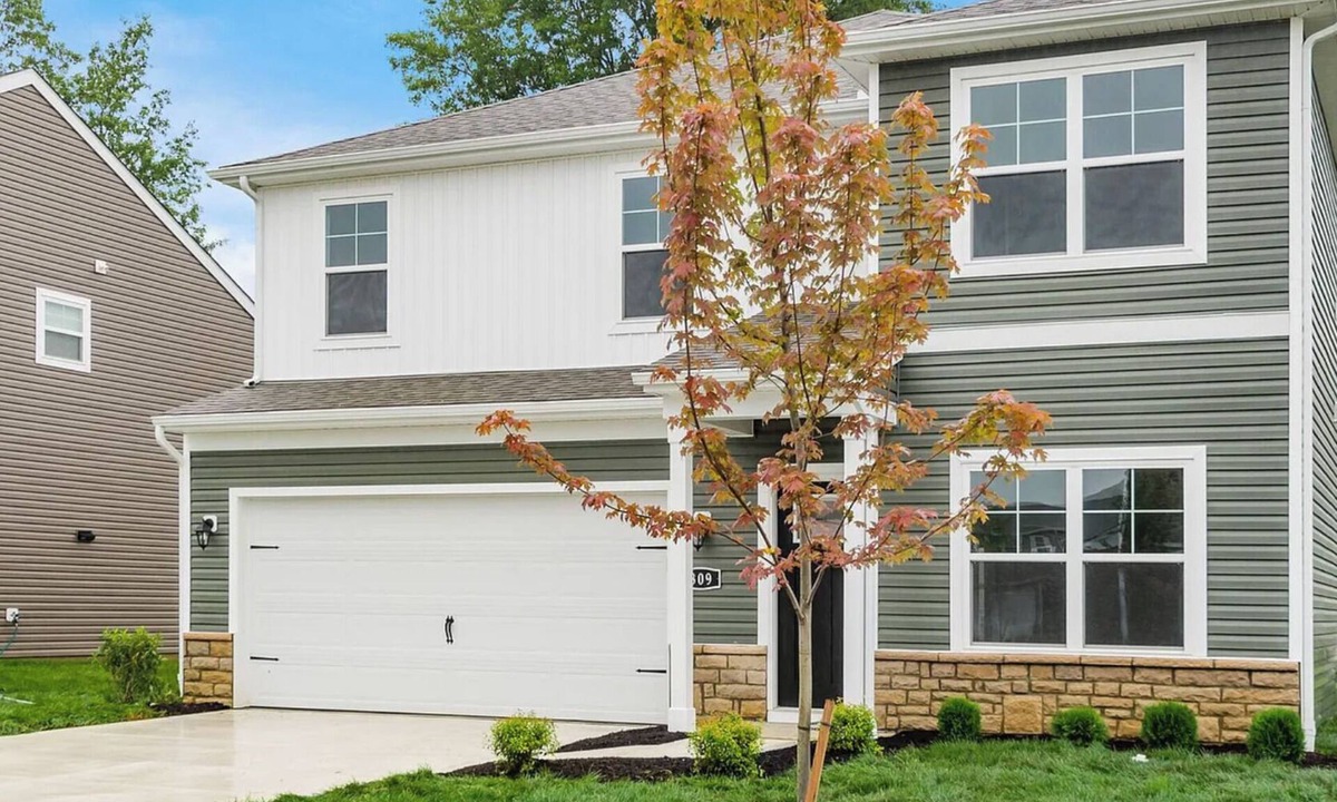 Summit Station House | 4BR, 2.5BA Brand New Home - Garage + Open-Layout + Modern