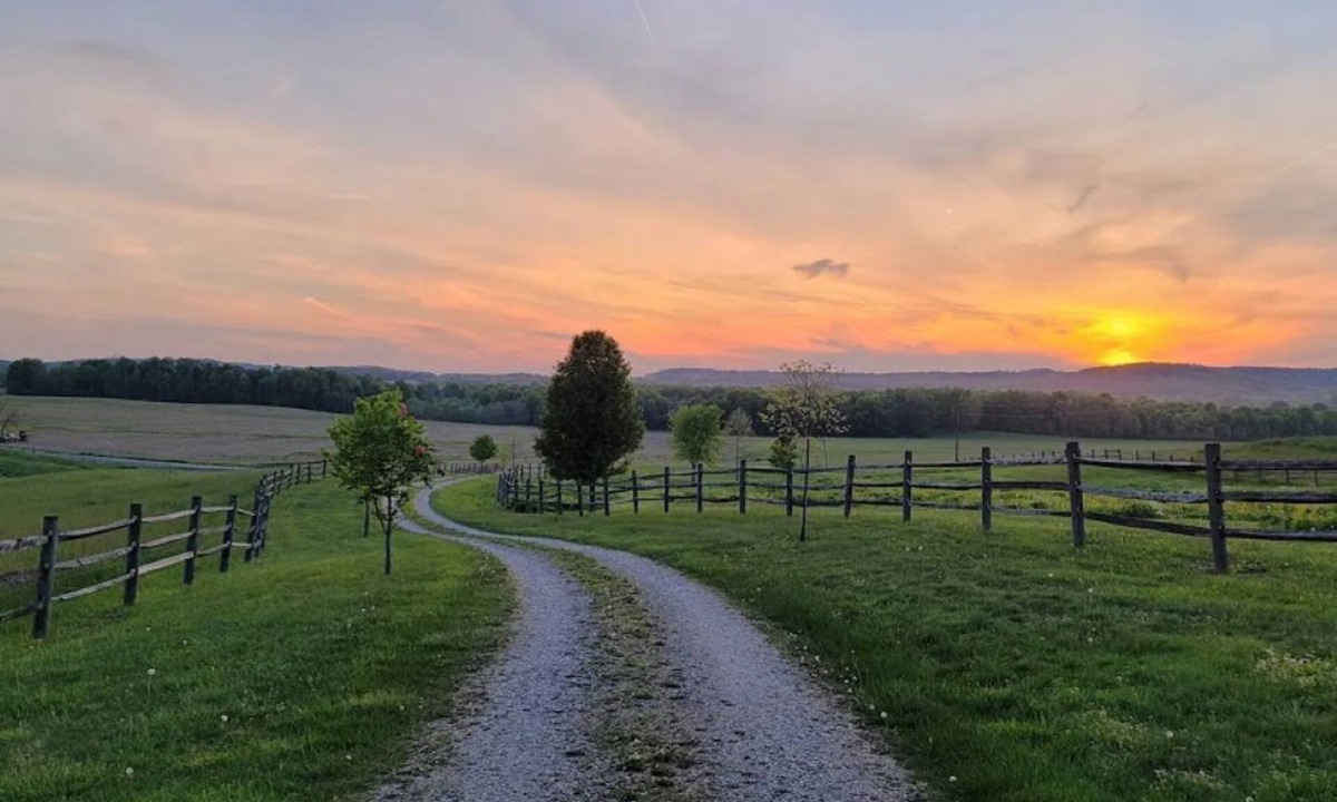 Nashport House | 50 acre's all to yourself.and the best sunsets