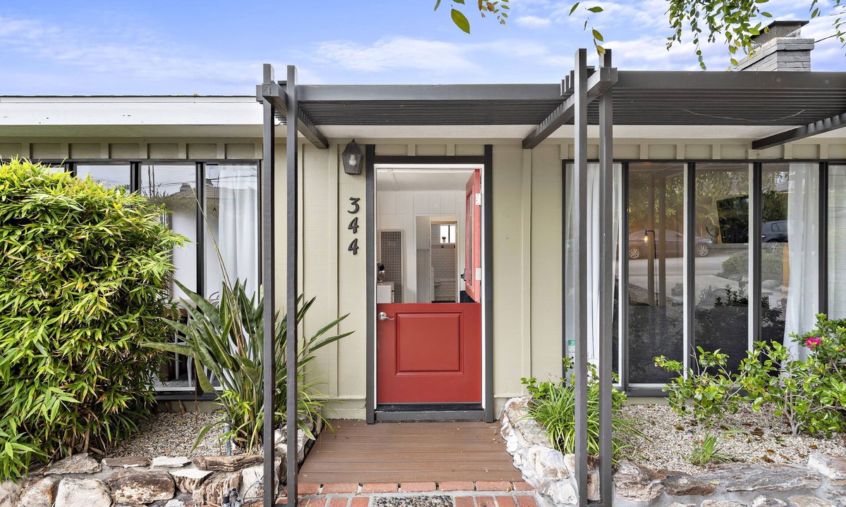 Diamond Crestview House | Agate Beach Cottage