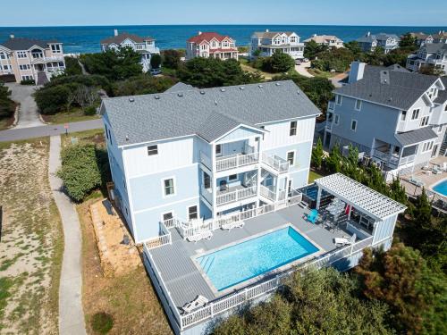 Pine Island House | Angelo del Mare - Pine Island 9 Br, Pool, Hot Tub, Elevator, Open All Year
