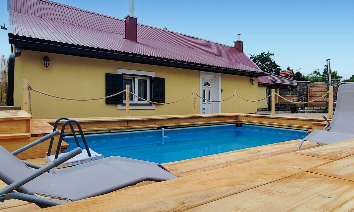 Lika-Senj House | Awesome home in Zuta Lokva with WiFi