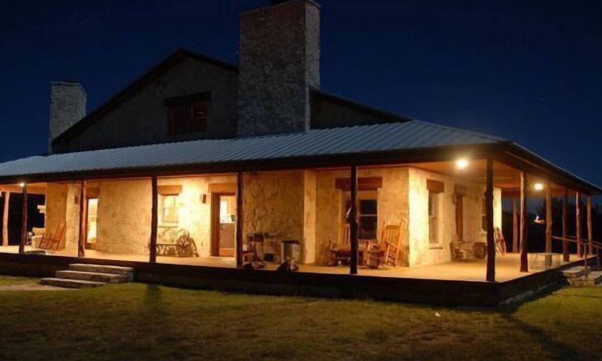 Mason House | Bar None Ranch Now Booking Spring and Summer! Cool Spring Water Awaits!