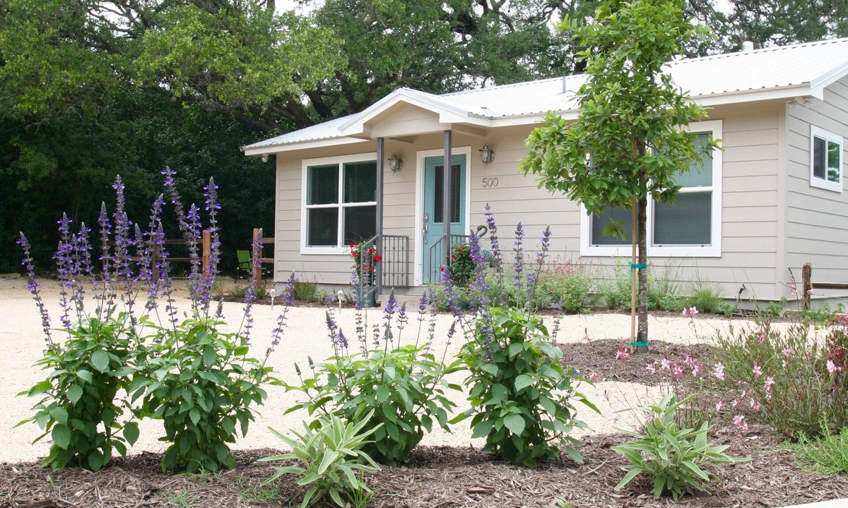 Manchaca House | Bear Creek Cottage Exquisite Texas Retreat!