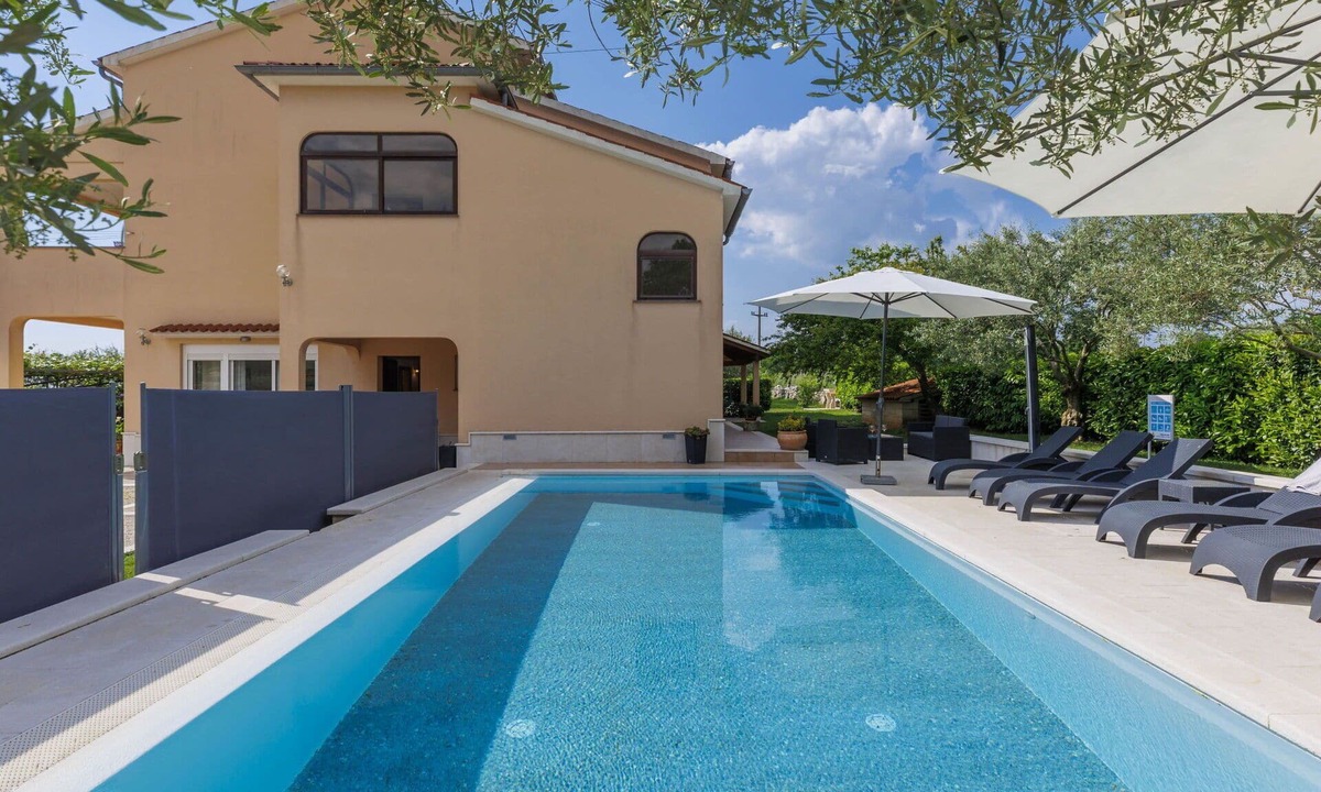 Vosteni Apartment | Beautiful apartment for 6 guests with private pool, WIFI, A/C, TV and terrace