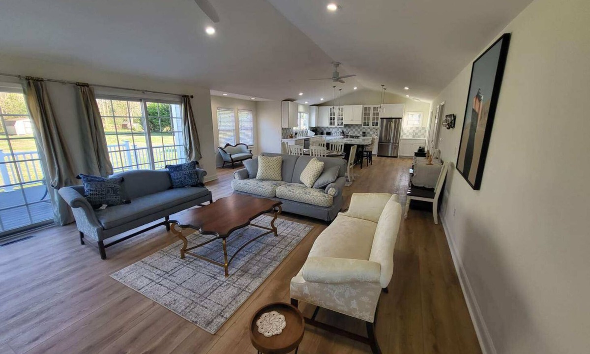 Harbeson House | Beautiful modern home away from home - 15 minutes from beaches and shopping
