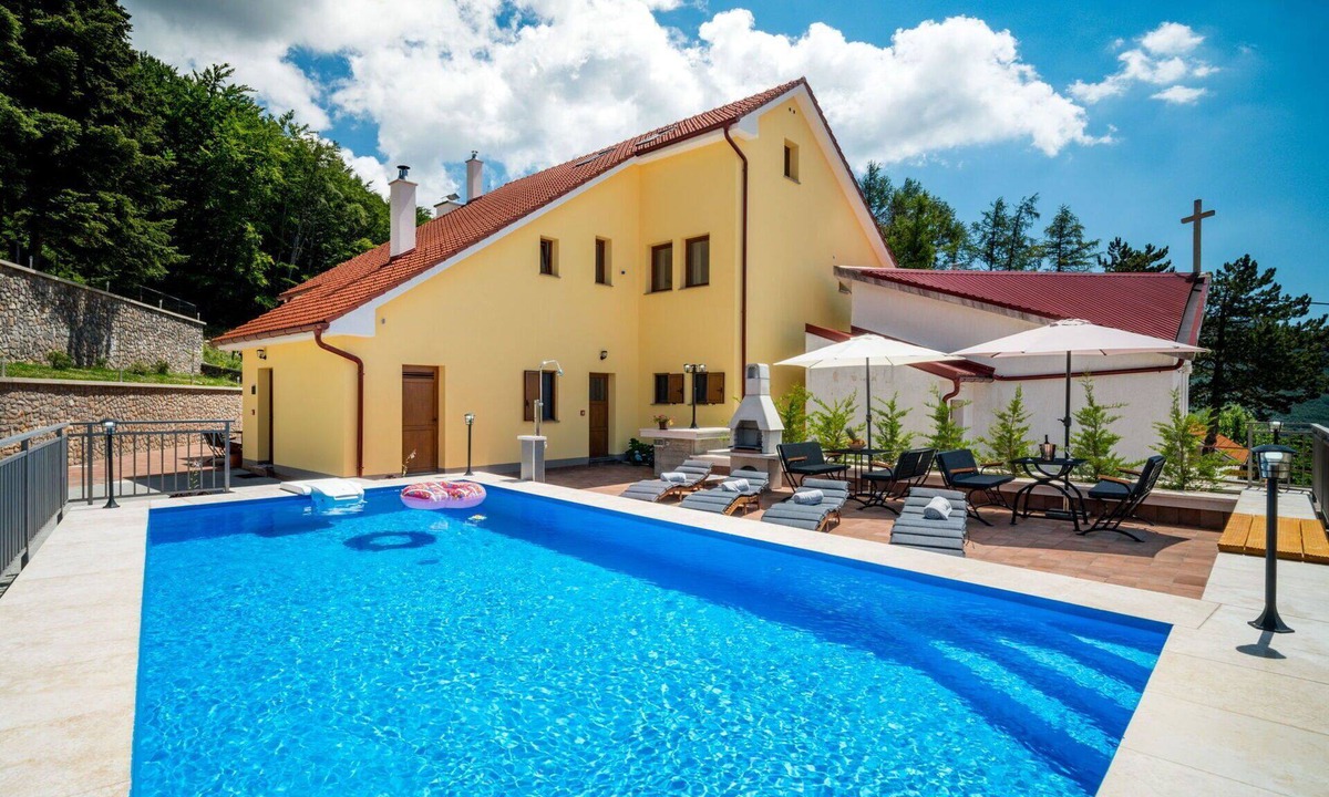 Senj House | Beautiful private villa for 12 guests with private pool, WIFI, TV, terrace and pets allowed