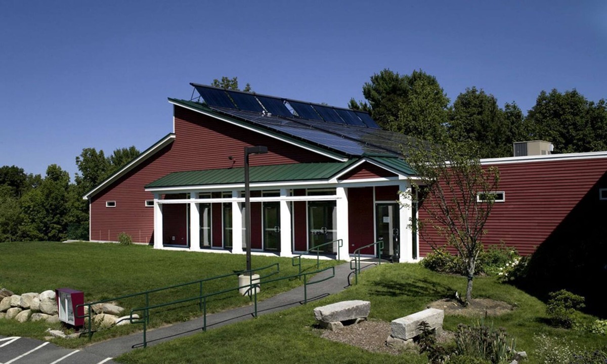 Hallowell Cabin | Bed and Breakfast Suite on a Working Farm near Augusta, Maine