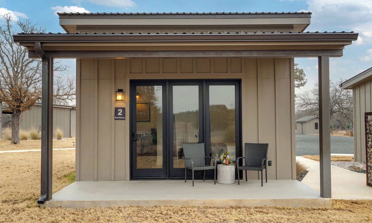 Stonewall Apartment | Blackstone Casita at Featherstone Winery