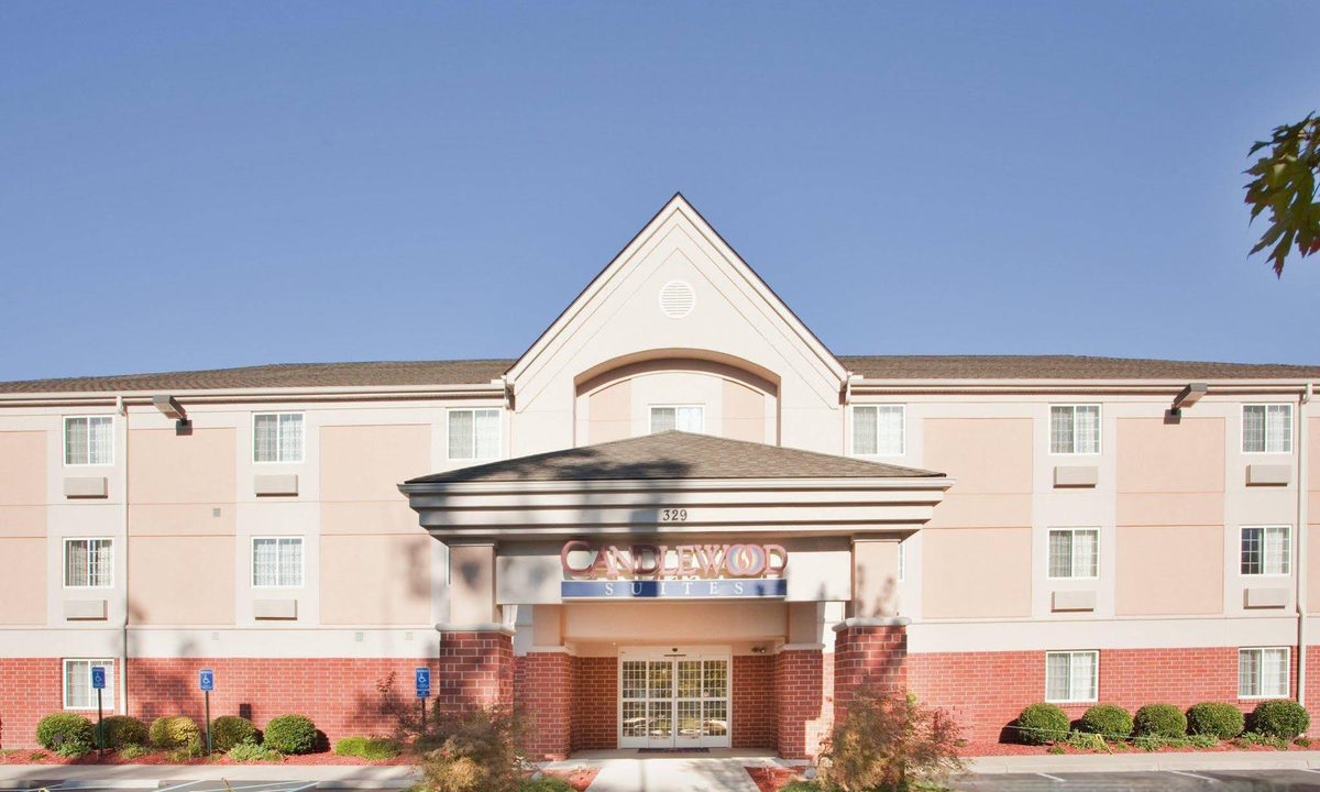 Central Newport News Hotel | Candlewood Suites Newport News-Yorktown, an Ihg Hotel