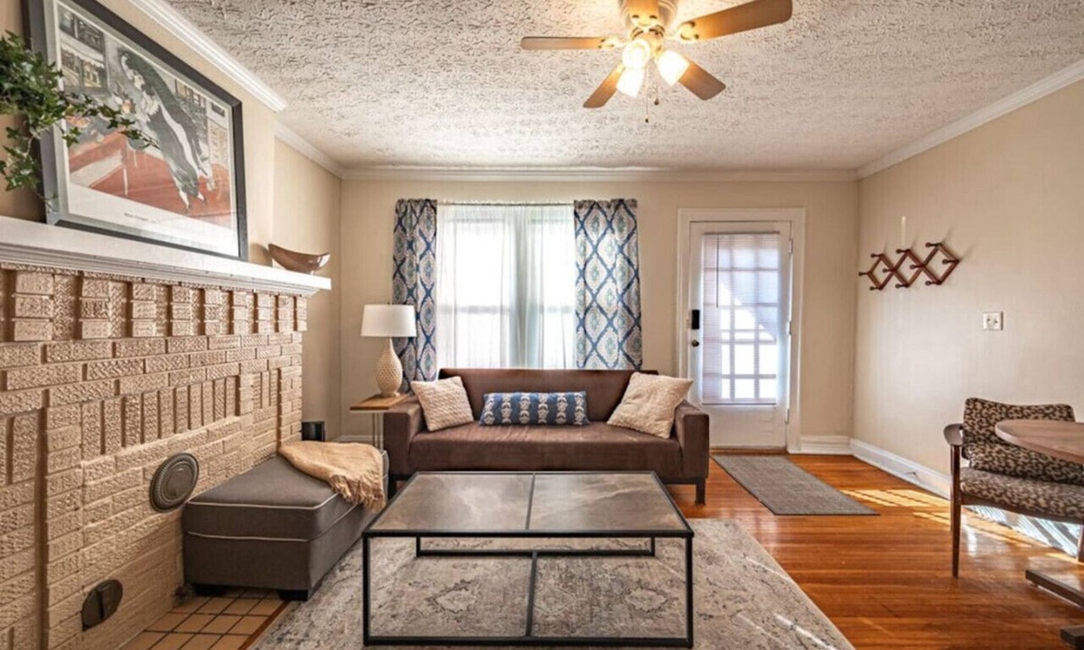 Clintonville House | Charming 1BR Retreat OSU Nearby Free Parking