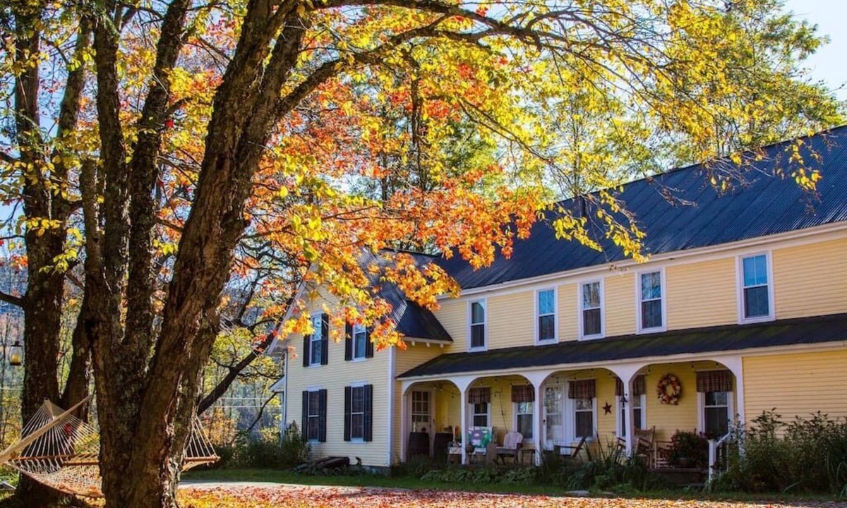 Waitsfield House | Charming Vermont Farmhouse