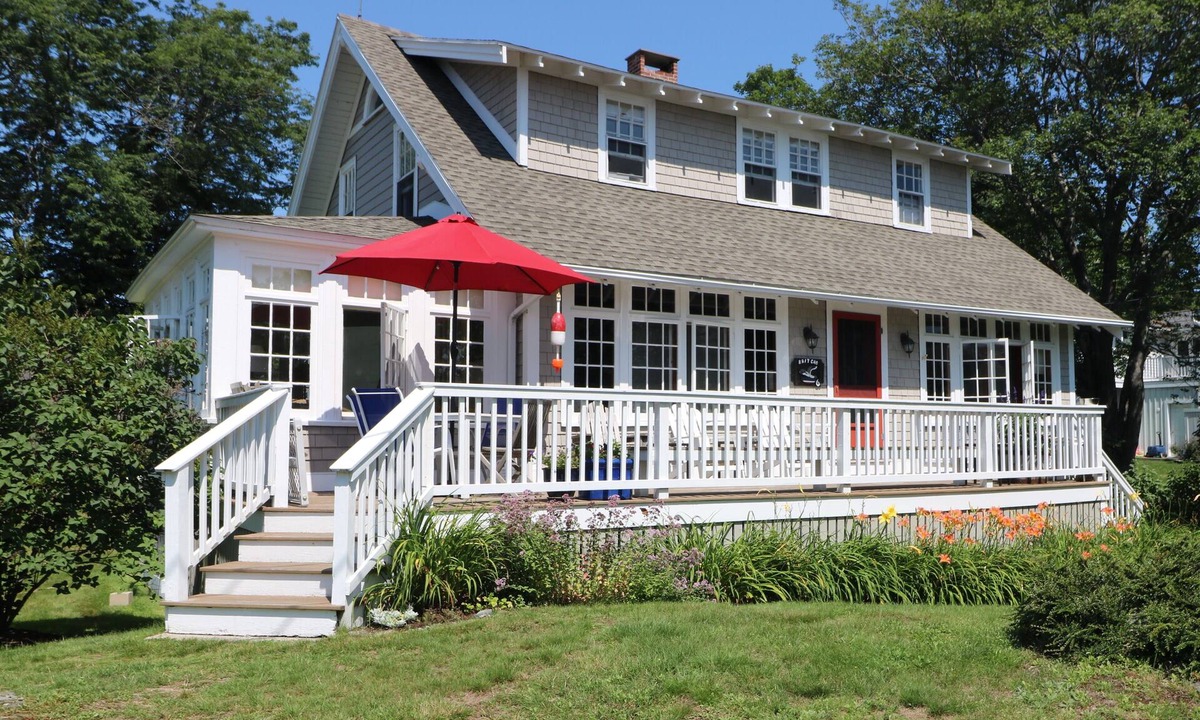Kennebunk House | Classic Beach Cottage - 6/27-7/3 - HUGE DISCOUNT - 3,850 dollars - 6 nights