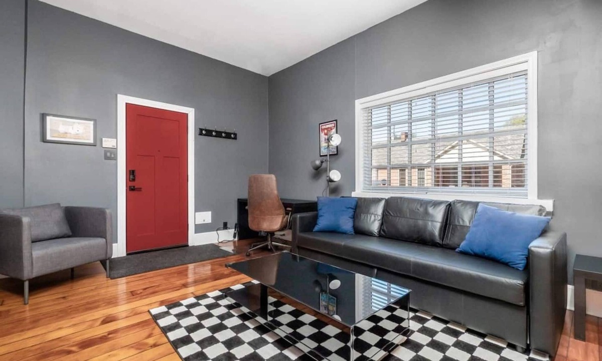 German Village Apartment | Columbus St Haus German Village/PetsOK