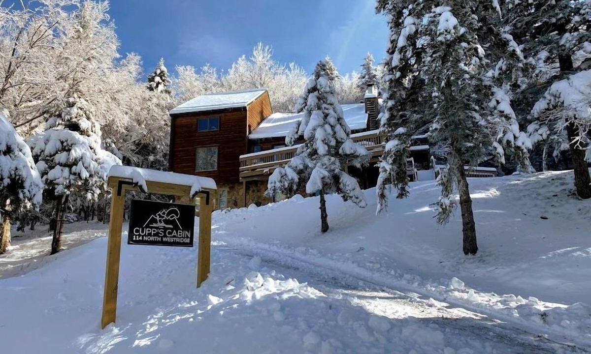 Edray House | Cupp's Cabin 6 BR - N. Westridge - Easy Walk to Slope