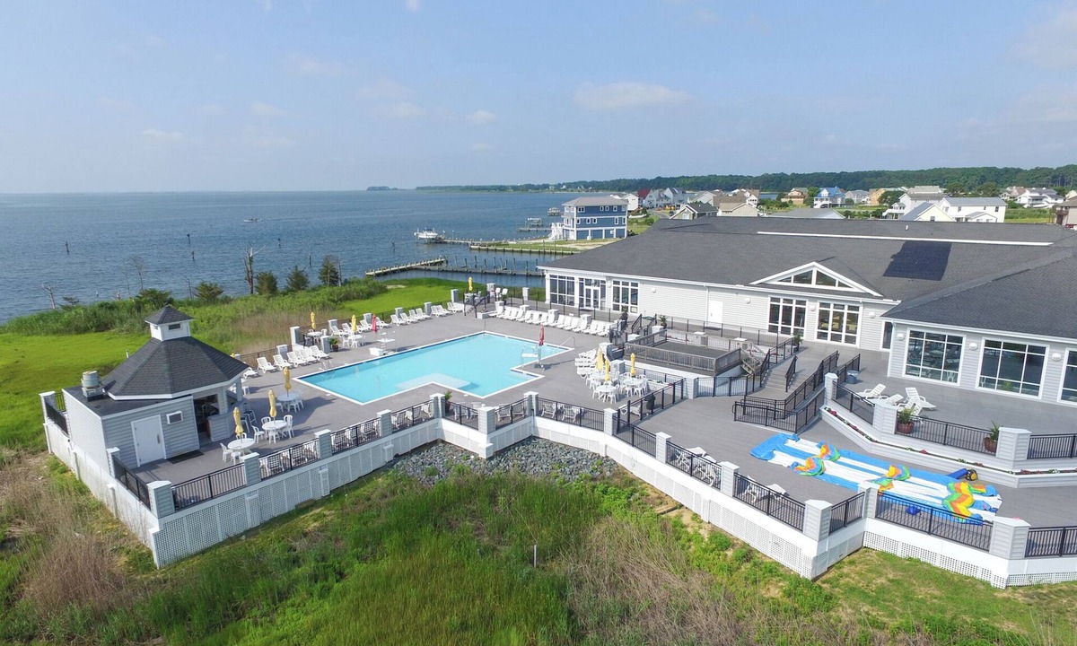 Captain's Cove Cottage | Deck & EV Charger: Coastal Retreat 1 Mi to Marina