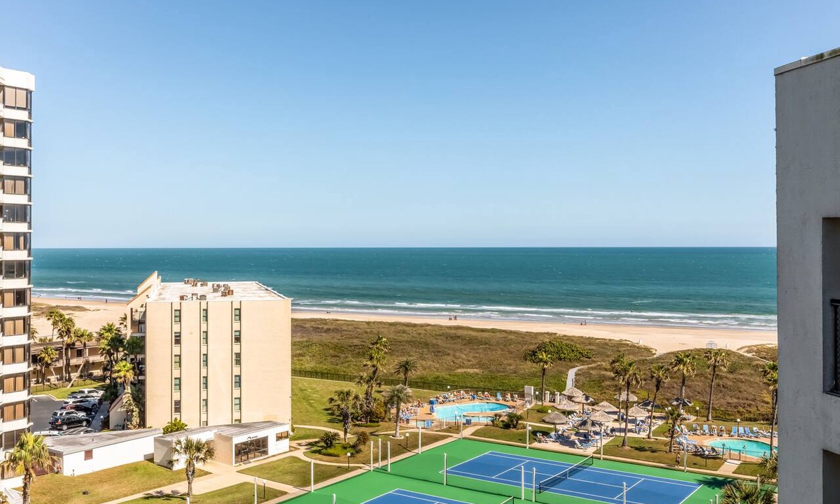 South Padre Island Condo | Dog-Friendly Beachfront Resort with Pools, Hot Tubs, and Tennis Courts