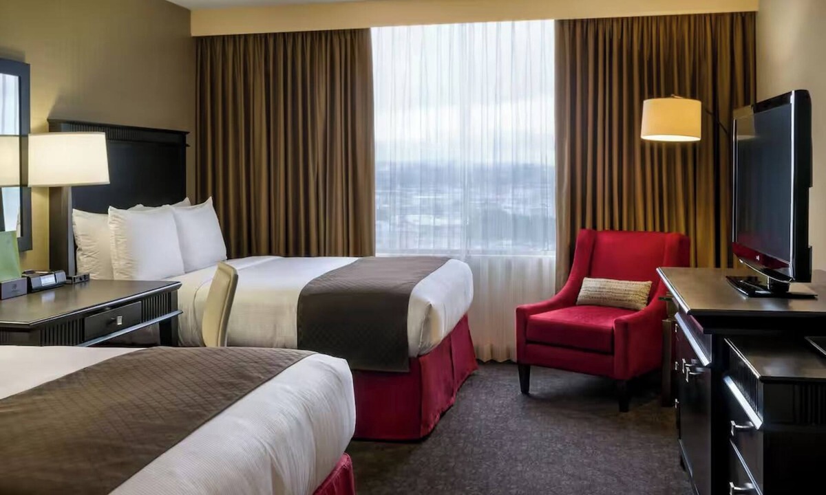Little Tokyo Hotel | Downtown Stay Near Union Station Hub: Seamless Access to LA Transit l 2 Rooms