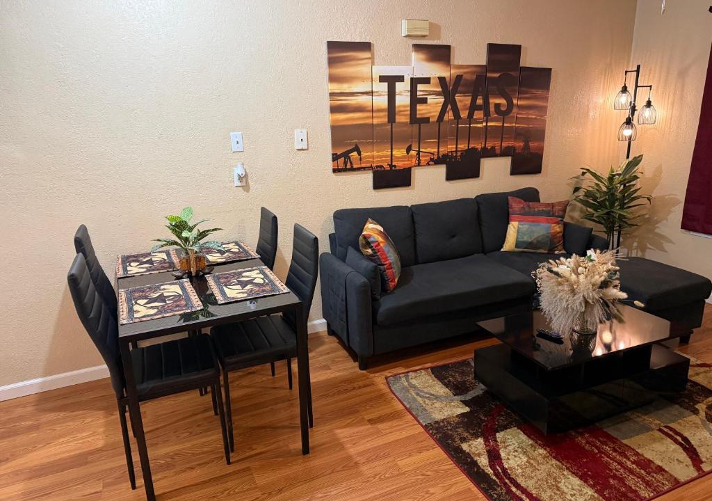 Eagle Pass Apartment | Eagle Stay 3