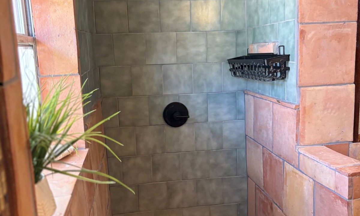 Ingleside House | Enjoy this spacious eclectic home away from home. Great Location!