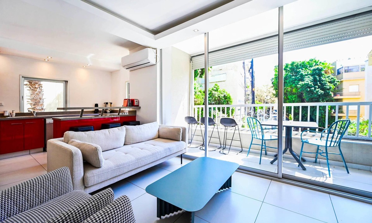 Tel Aviv Promenade Apartment | Fragrant Flower 3BR by HolyGuest - Free Parking