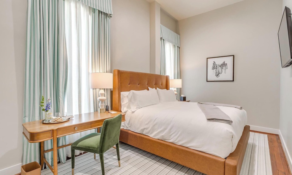 Granbury Hotel | Granbury Hotel Room right on the Historic Granbury Square
