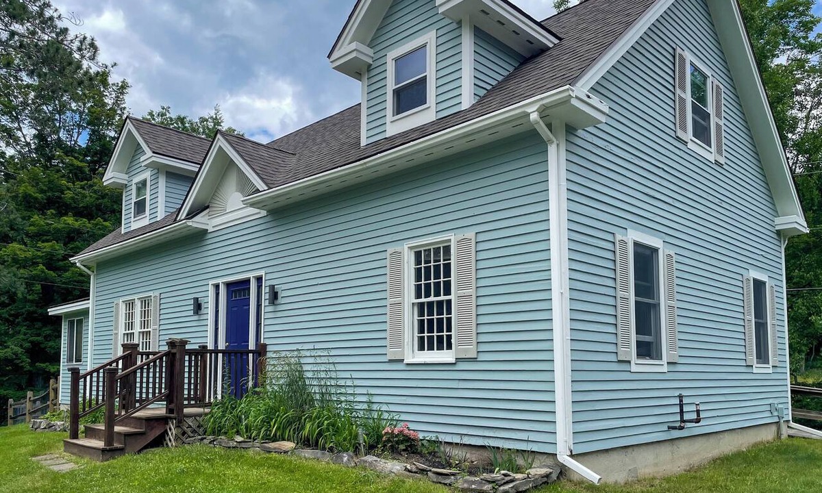 East Haven  Rutland County House | Hiking & Skiing Galore! Home in East Wallingford