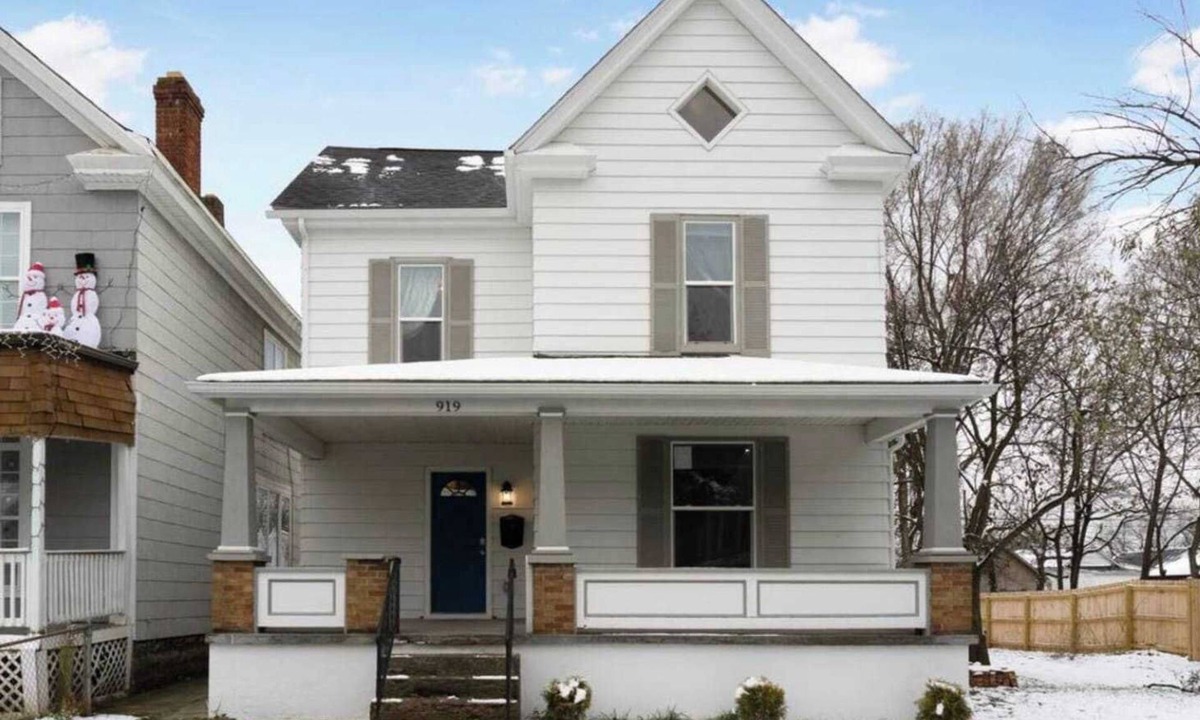West Columbus House | Housepitality - The Mint Julep House