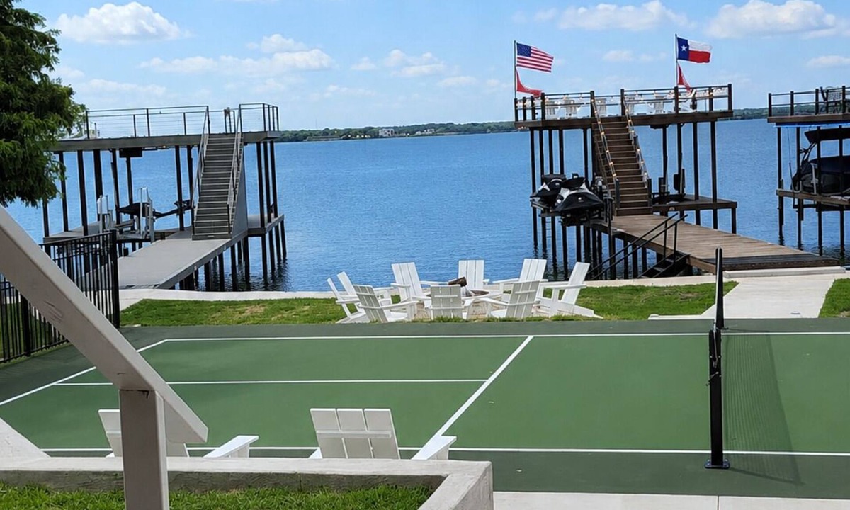 Mabank House | Lake Days & Pickleball Plays