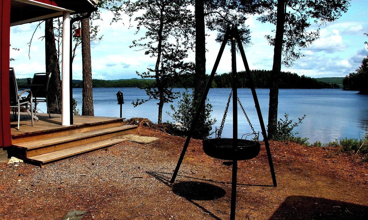 Kongsvinger House | Lakeside cabin by Lake Møkeren