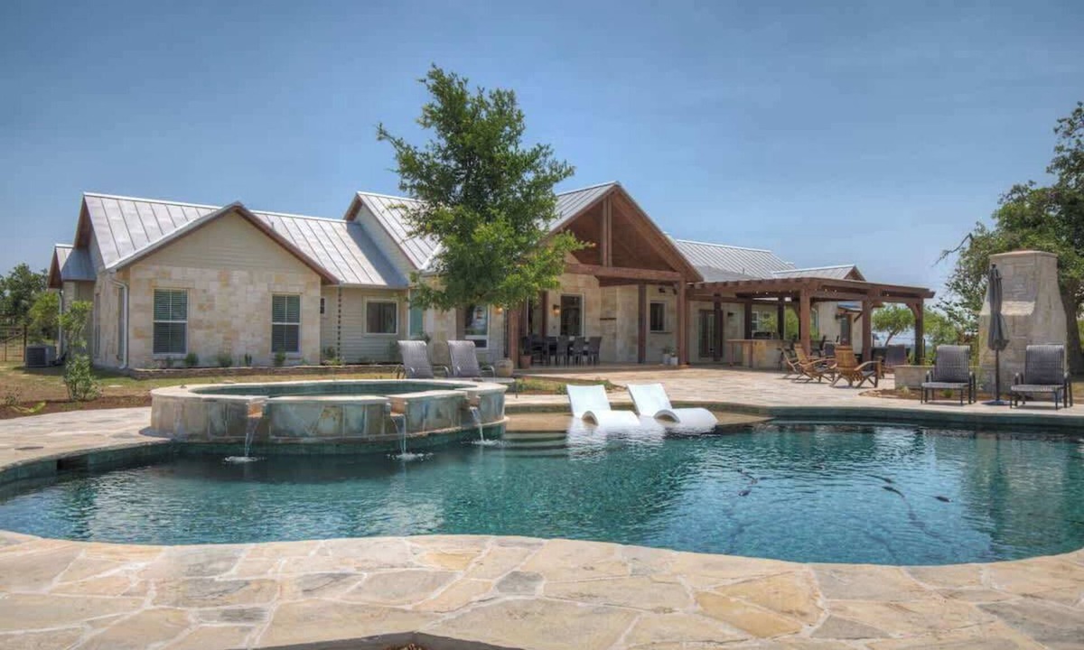 Fredericksburg House | Luxury Private Ranch: Pool & Hot-Tub, Outdoor Kitchen