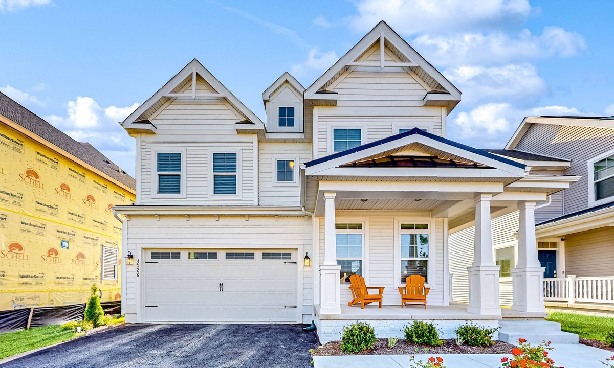 Cedar Neck House | Marlin Chase home with resort amenities, bikes, grill, EV charger - dog-friendly