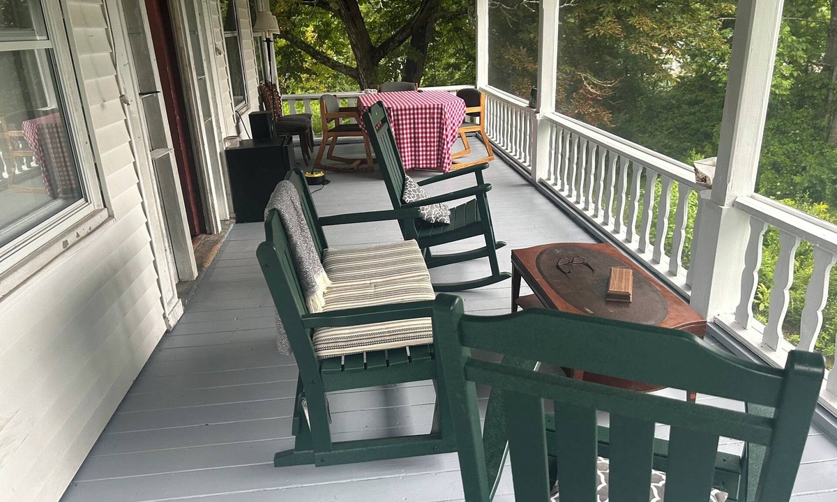 Stockton Springs House | Middle of Everywhere - 4 BR Waterfront!
