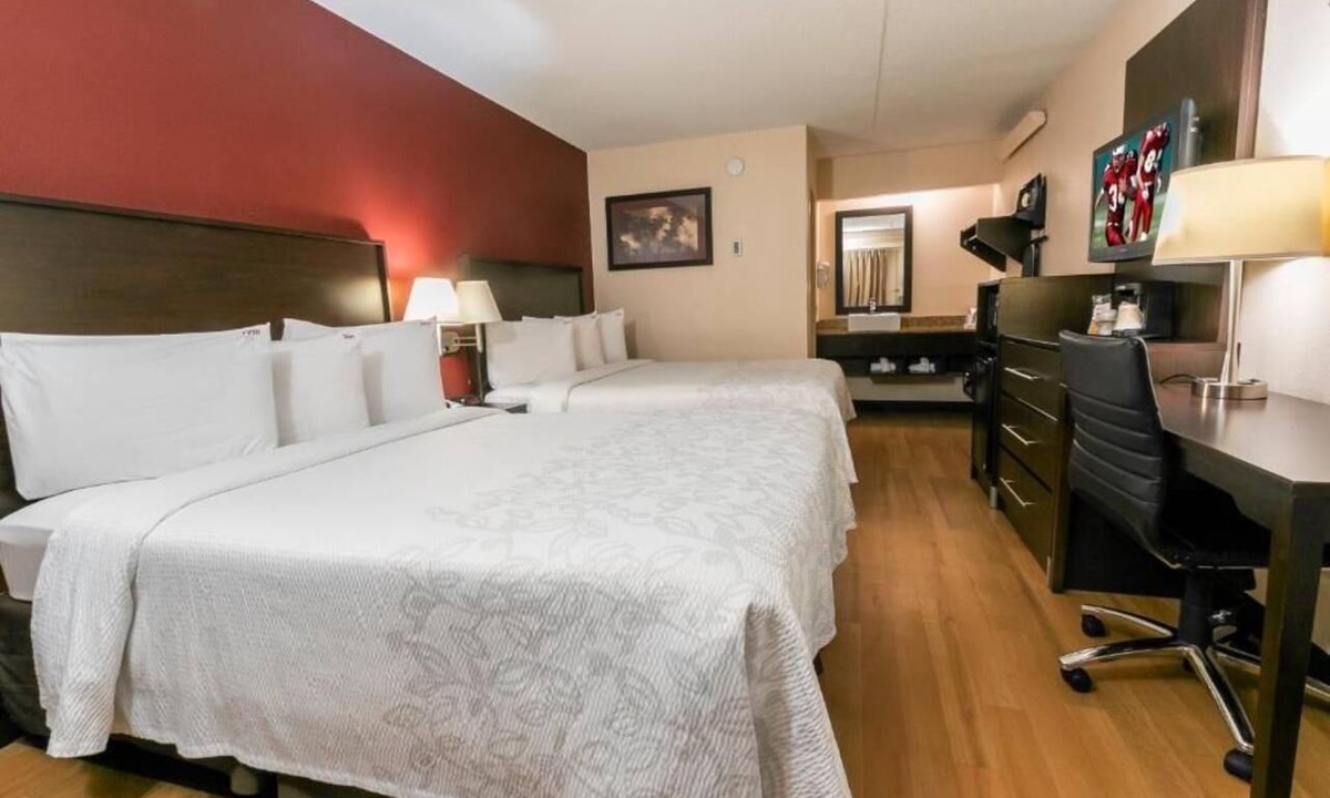 Columbus Hotel | Modern 2-Room Escape Near Downtown Art District Highlights