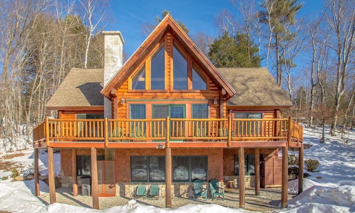 Intervale Cabin | New listing - Beautiful Spacious Custom Log Cabin.