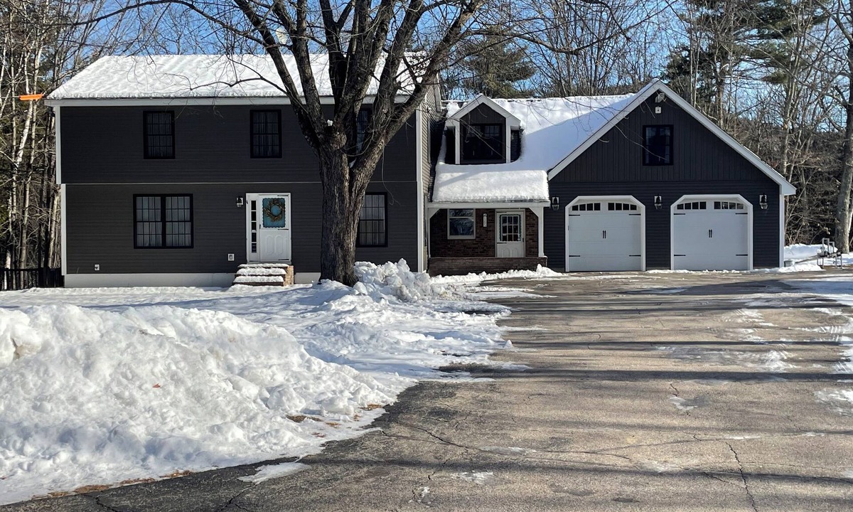 North Conway House | NEW LISTING
