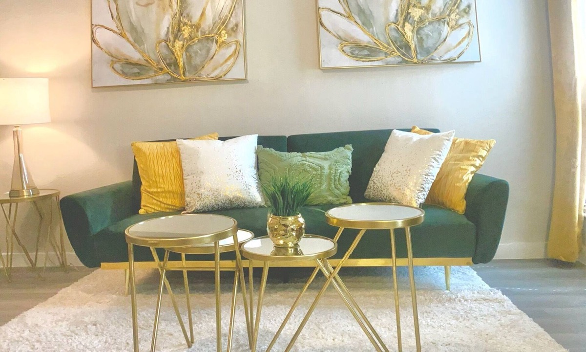 Lake Highlands Apartment | (NEW)Nicely Decorated 1 Bedtoom (2) 70 inch tvs. New!