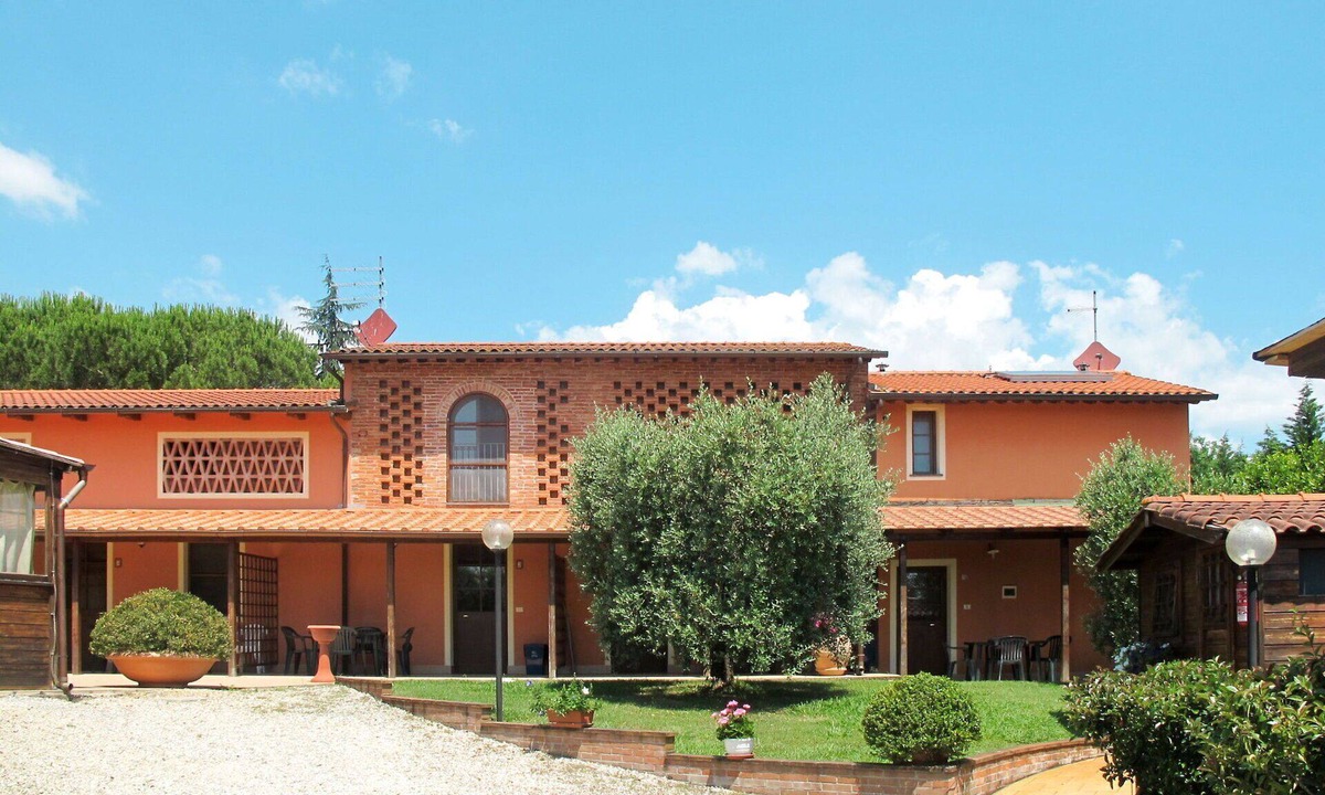 Orentano Apartment | Nice apartment for 7 guests with A/C, WIFI, pool, TV and patio