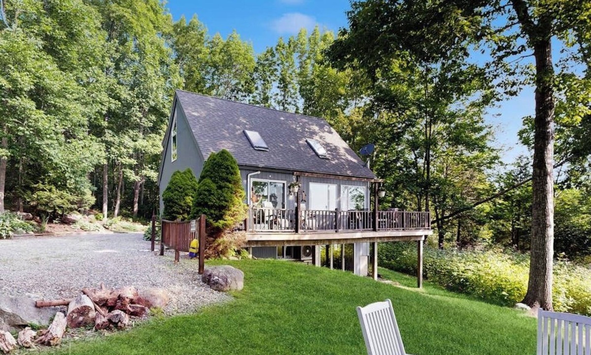 Lincolnville House | Oceanfront snowbird-friendly home on the beach with washer/dryer & fireplace