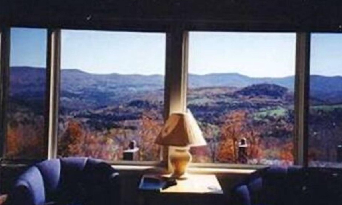 Warren House | One of Sugarbush's Finest Views! Seasonal rental possible