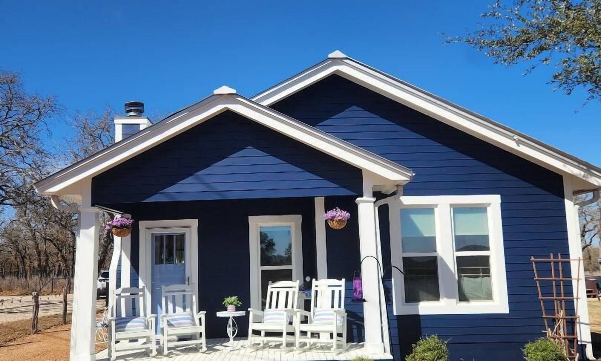Fredericksburg House | Perfect Location 3 miles fr Main St with Wildlife, Hot Tub and 2 King Bed/Baths