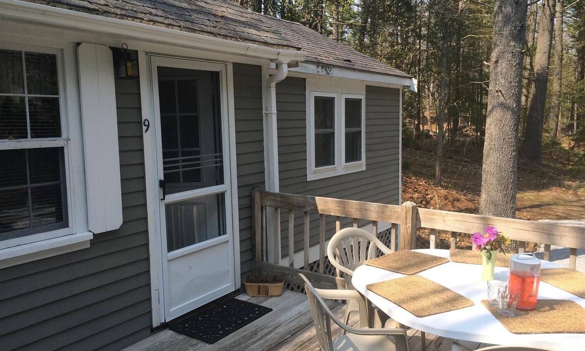 Lincolnville Cabin | Pine Grove Cottages: Cottage 9 - Pet Friendly