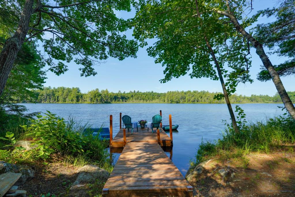 Augusta House | Private Dock & Deck: Tranquil Dam Pond Cottage!