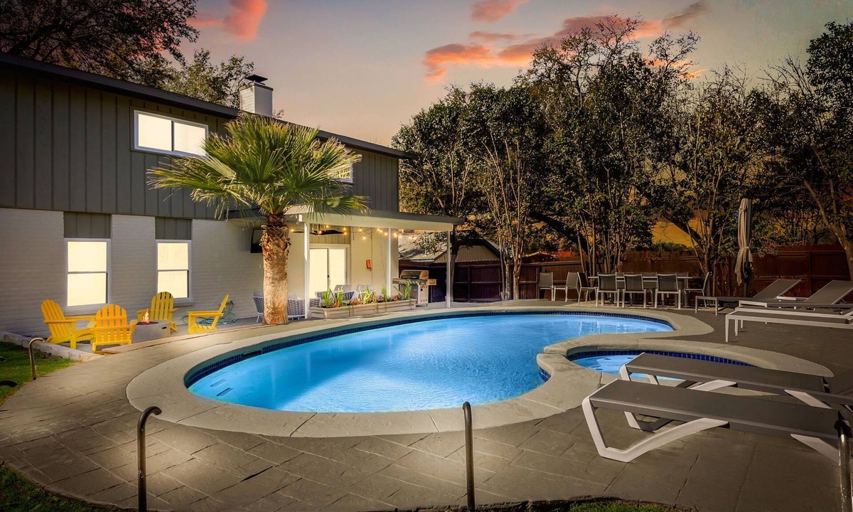 North San Antonio - SAT House | Private Oasis: Pool, Hot Tub, Games