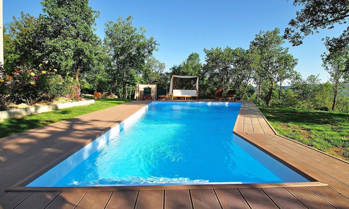 Buzet Villa | Private Villa with A/C, private pool, WIFI, hot tub, TV, terrace, pets allowed, panoramic view