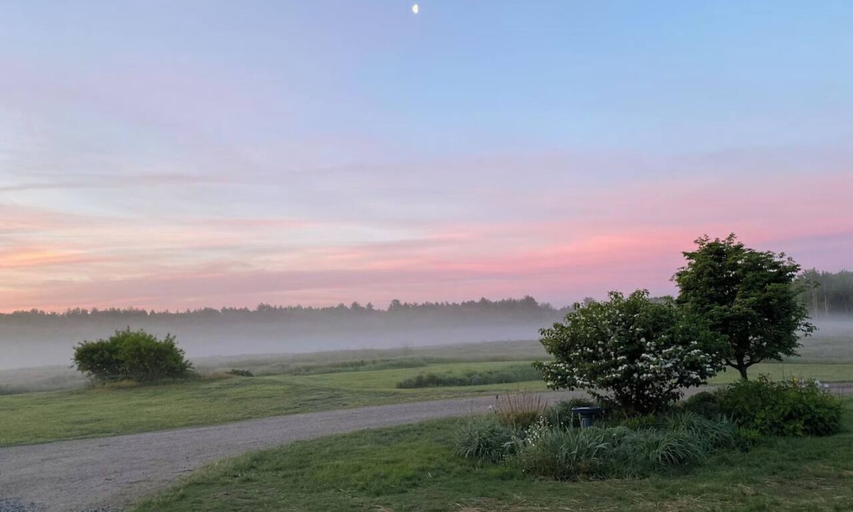 North Berwick Hotel | Quiet Farm Stay Suite- short drive to Coast & Southern Maine Attractions
