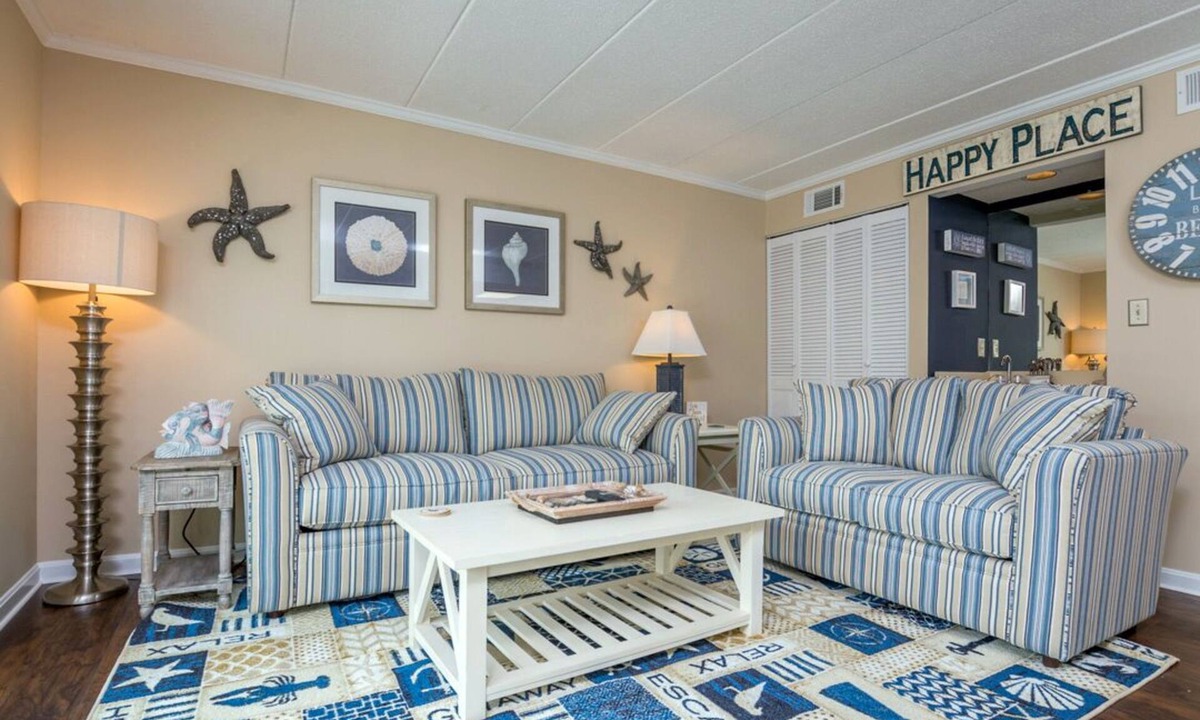 North Ocean City Condo | Recently updated 2 BR 2 Full Bath Le Lisa Condo in North Ocean City, just Steps to the Ocean.