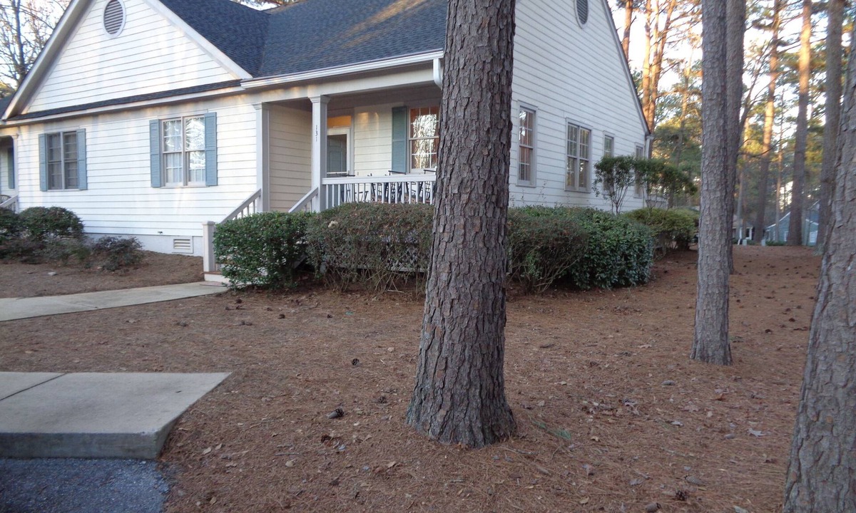 Eatonton Cottage | REYNOLDS GOLF COTTAGE. INQUIRE ABOUT OUR LONG-TERM RENTAL TERMS AND PRICING.