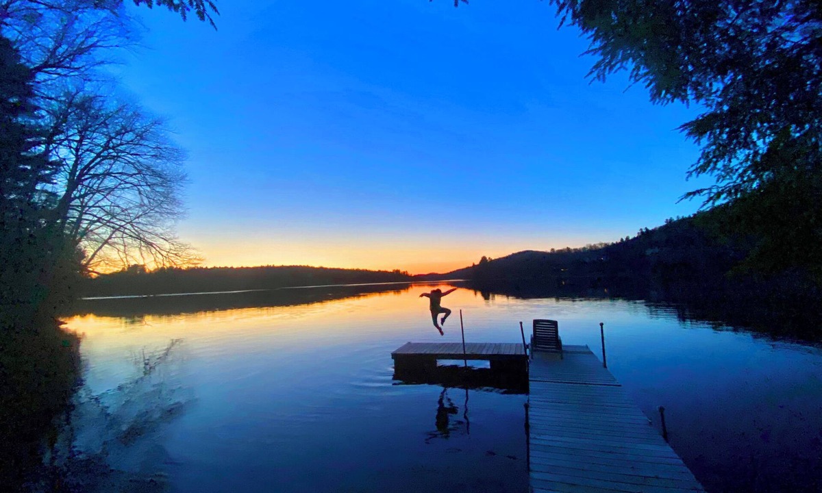 Chelsea Cabin | Riverside Cabin@GatineauPark near NordikSpa, waterfront w SUP & kayaks!